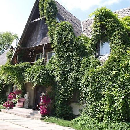 Upmali Hotel Tērvete Buitenkant foto