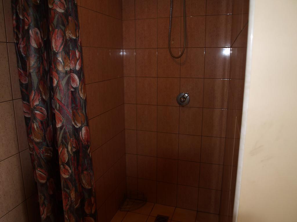 Upmali Hotel Tērvete Buitenkant foto