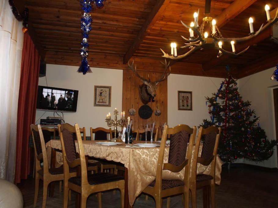 Upmali Hotel Tērvete Buitenkant foto