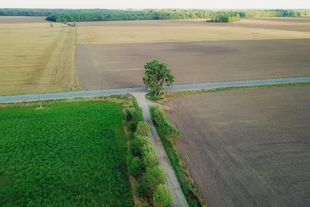 Upmali Hotel Tērvete Buitenkant foto