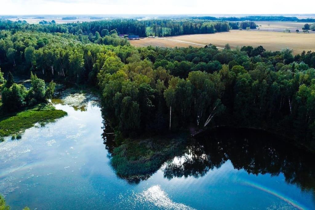 Upmali Hotel Tērvete Buitenkant foto