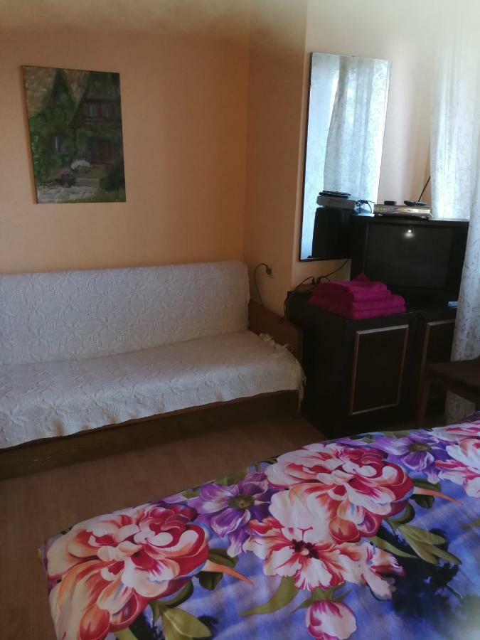 Upmali Hotel Tērvete Buitenkant foto